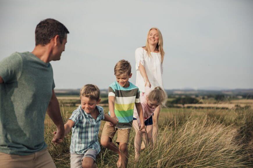 Beneficiile vacanței în familie. „Timpul petrecut împreună în vacanțe este mai valoros decât investiția în jocuri sau jucării”